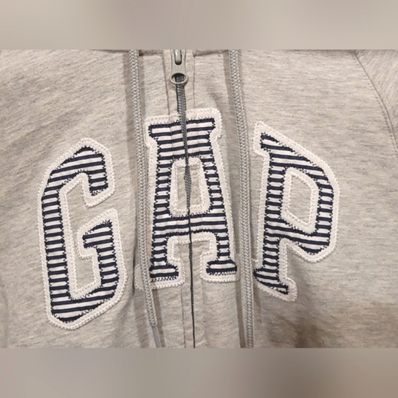 GAP - Zip Up Hoodie - Picture 3 of 5